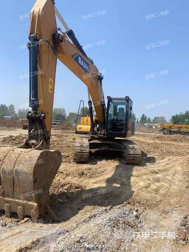 三一重工SY205C挖掘機(jī)