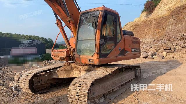 斗山DH225LC-9挖掘機