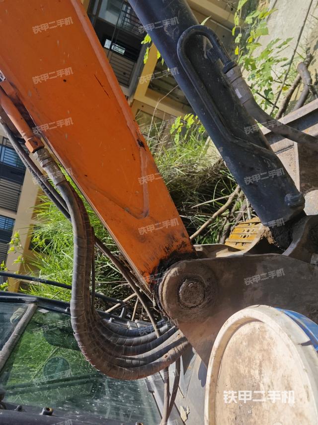 大臂根部?斜(工作和回轉裝置) 大臂根部?斜(工作和回轉裝置)