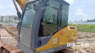 上海徐工XE75DA挖掘机实拍图片