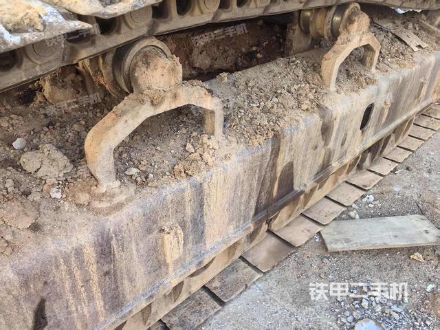 右側(cè)行走馬達(dá)蓋板(行走機(jī)構(gòu)) 右側(cè)行走馬達(dá)蓋板(行走機(jī)構(gòu))