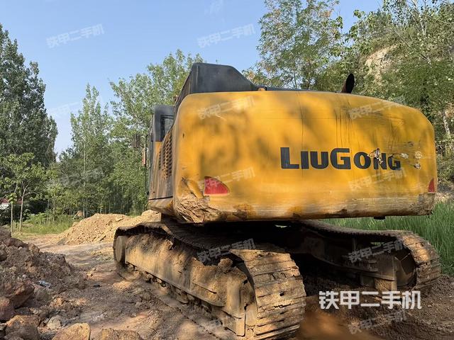 整機(jī)右后45°(整機(jī)外觀) 整機(jī)右后45°(整機(jī)外觀)