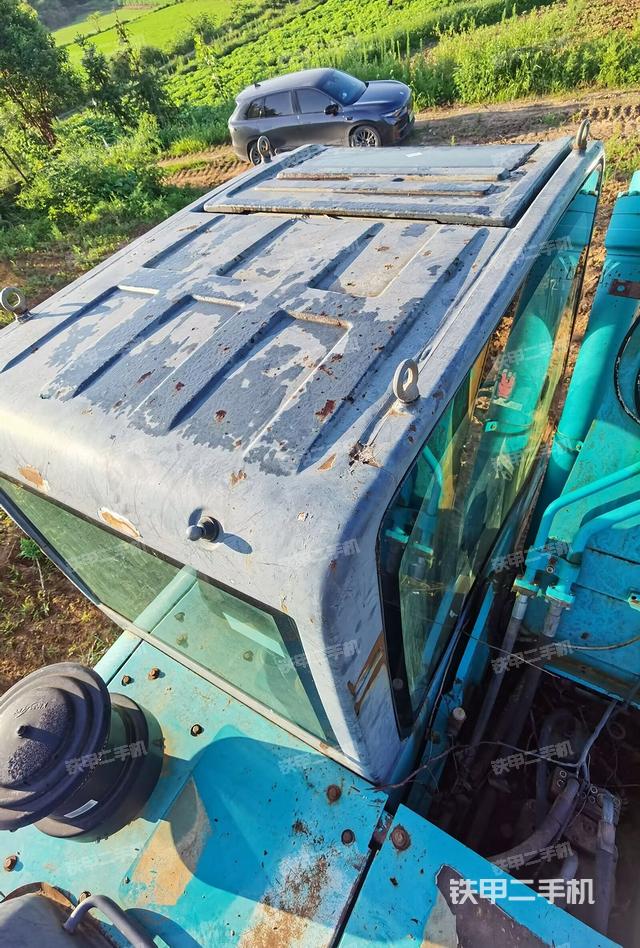 駕駛室頂部俯視(上車部件) 駕駛室頂部俯視(上車部件)