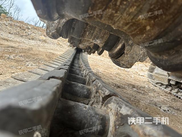 左侧行走马达盖板(行走机构) 左侧行走马达盖板(行走机构)