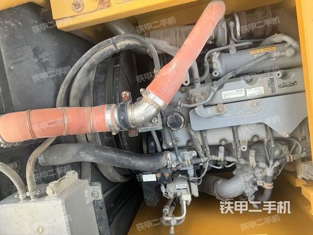 發(fā)動(dòng)機(jī)整體俯視(整機(jī)外觀) 發(fā)動(dòng)機(jī)整體俯視(整機(jī)外觀)