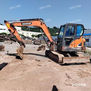 斗山DX55-9C挖掘机实拍图片