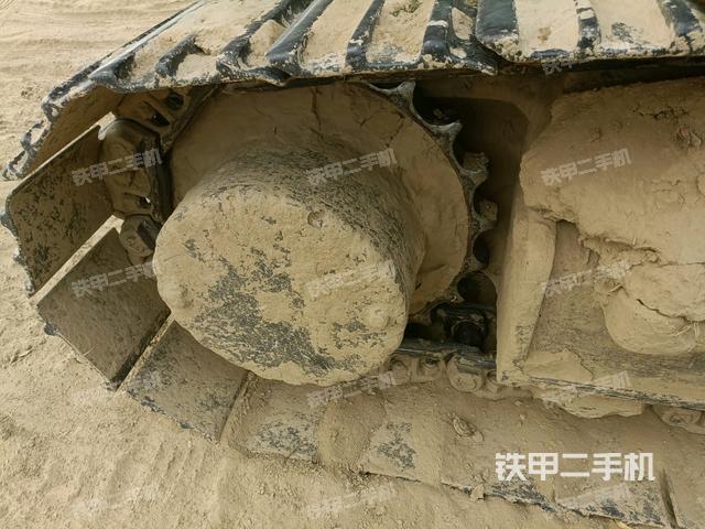 右驅(qū)動(dòng)輪(行走機(jī)構(gòu)) 右驅(qū)動(dòng)輪(行走機(jī)構(gòu))