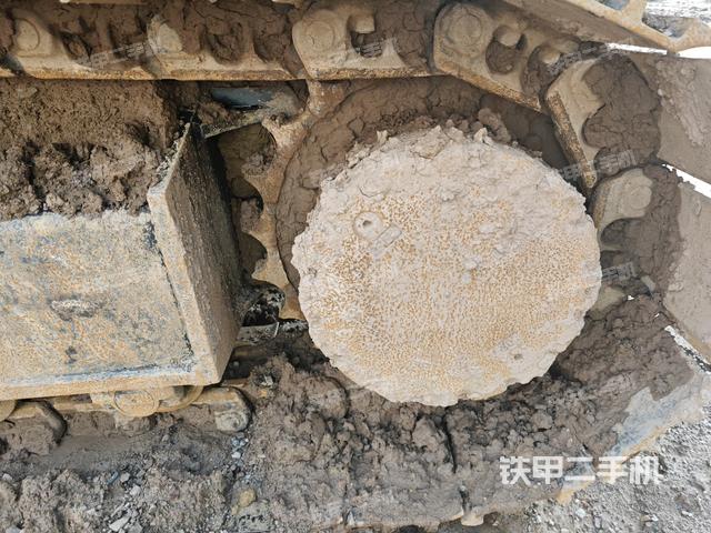 右驱动轮(行走机构) 右驱动轮(行走机构)