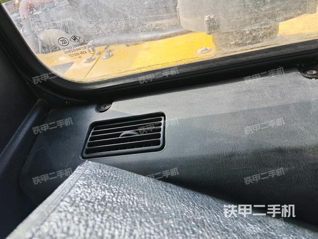 后窗玻璃角标(驾驶室部分) 后窗玻璃角标(驾驶室部分)