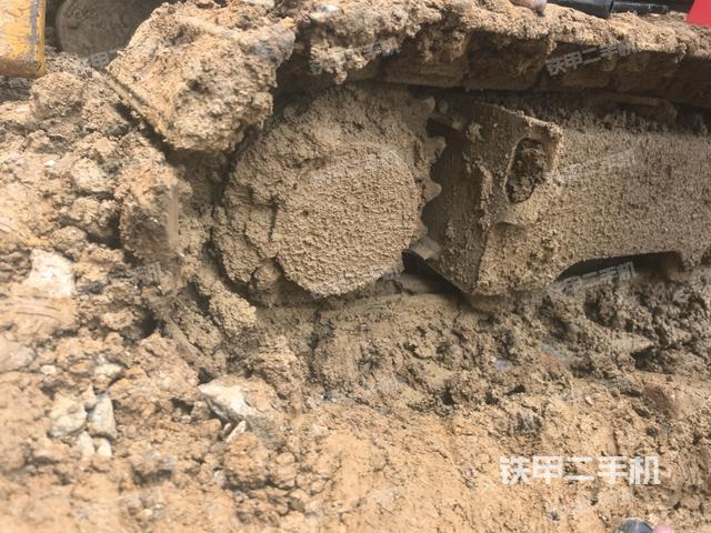 右驱动轮(行走机构) 右驱动轮(行走机构)