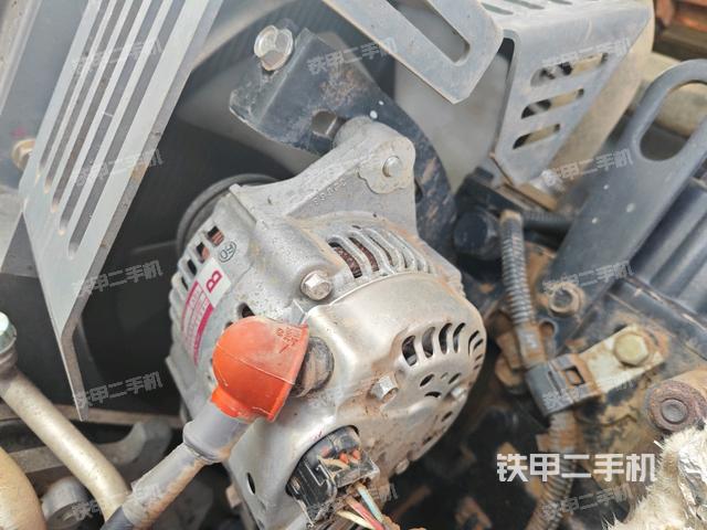 水箱+風(fēng)扇特寫(xiě)(上車(chē)部件) 水箱+風(fēng)扇特寫(xiě)(上車(chē)部件)