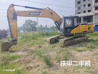 三一重工SY205C挖掘机实拍图片