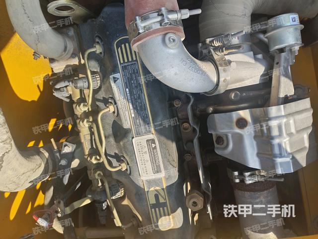氣門室蓋螺絲特寫(上車部件) 氣門室蓋螺絲特寫(上車部件)