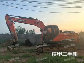 斗山DX215-9C挖掘机实拍图片