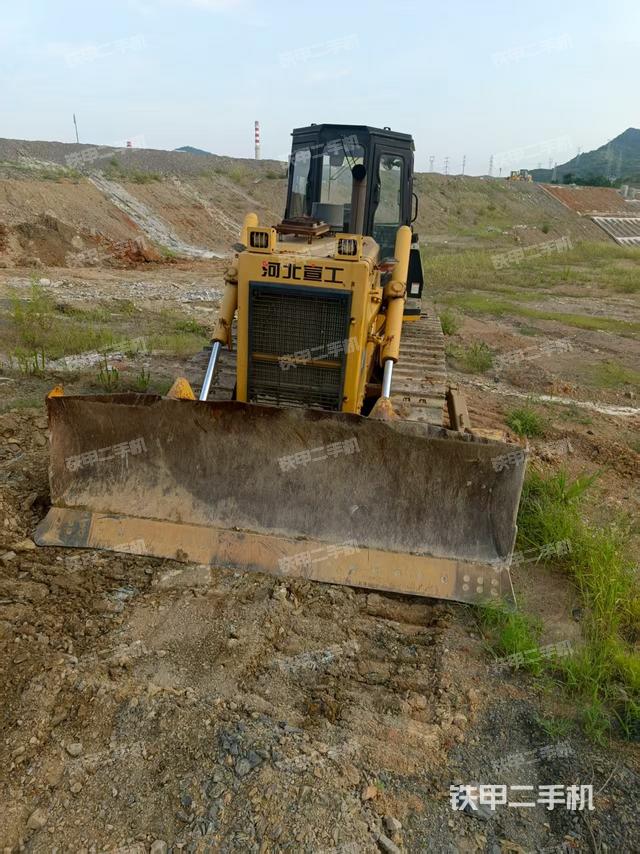 左驅(qū)動輪(推土機底盤及工作裝置) 左驅(qū)動輪(推土機底盤及工作裝置)