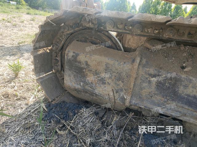 右側(cè)履帶整體(行走機(jī)構(gòu)) 右側(cè)履帶整體(行走機(jī)構(gòu))