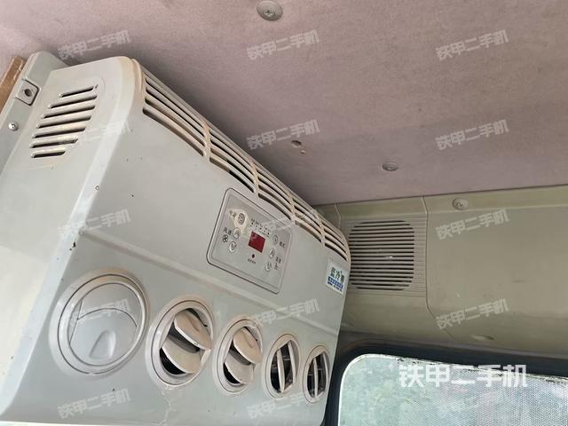 驾驶室整体(整机外观) 驾驶室整体(整机外观)