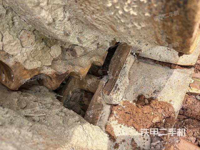 右侧行走马达盖板(行走机构) 右侧行走马达盖板(行走机构)