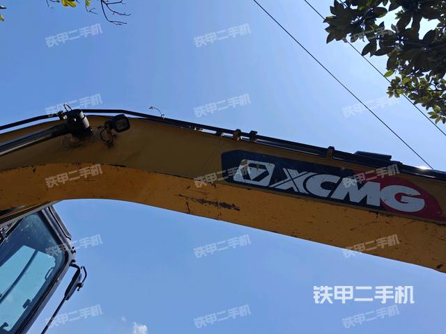 大臂整体 右侧(工作和回转装置) 大臂整体 右侧(工作和回转装置)