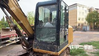 卡特彼勒CAT®305.5E2 小型液压挖掘机实拍图片