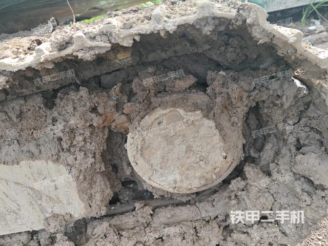 右驅(qū)動(dòng)輪(行走機(jī)構(gòu)) 右驅(qū)動(dòng)輪(行走機(jī)構(gòu))