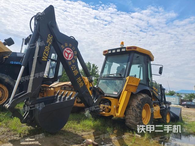 左后45(整機(jī)外觀) 左后45(整機(jī)外觀)