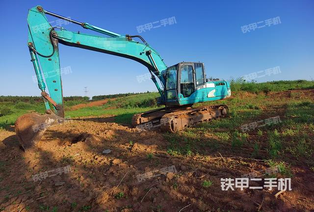 山河智能SWE230LC挖掘機(jī)