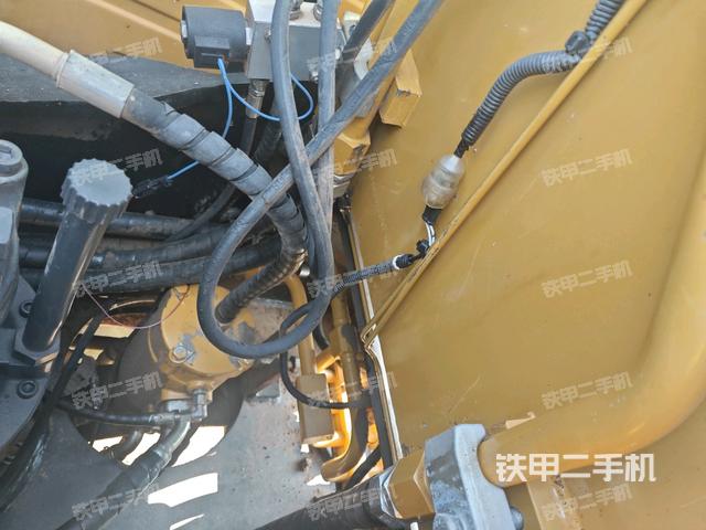 中央回转接头特写（上车部件）