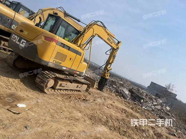 整機右后45°(整機外觀) 整機右后45°(整機外觀)