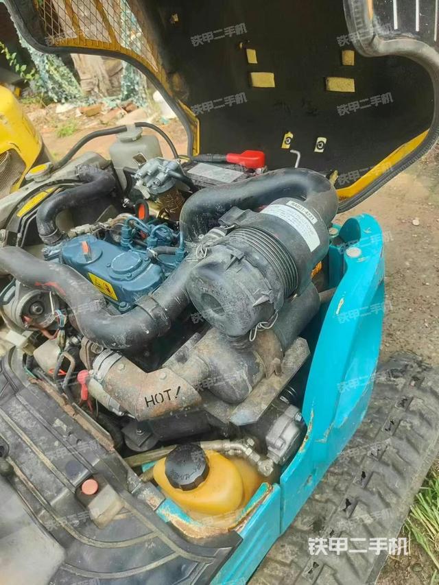 发动机整体俯视（整机外观）