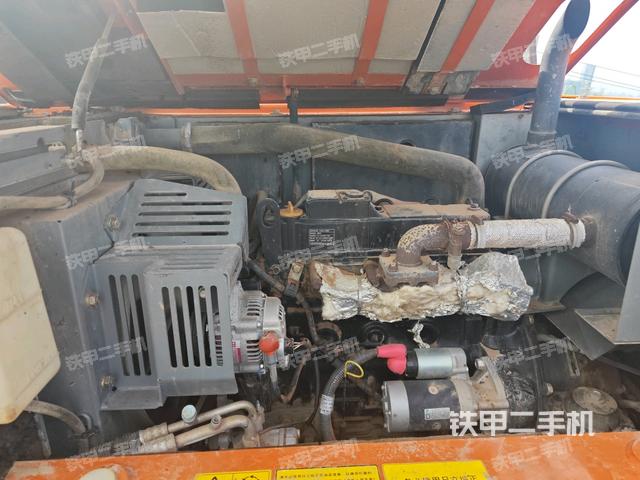 發(fā)動(dòng)機(jī)室(上車(chē)部件) 發(fā)動(dòng)機(jī)室(上車(chē)部件)