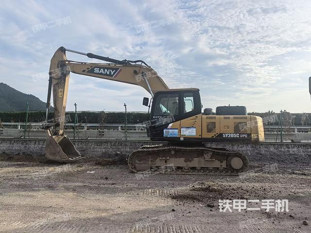三一重工SY205C挖掘機(jī)