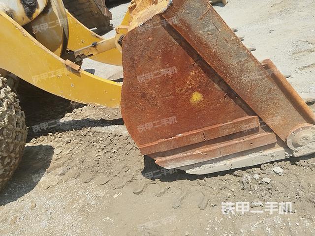 工作装置整体(整机外观及大件) 工作装置整体(整机外观及大件)