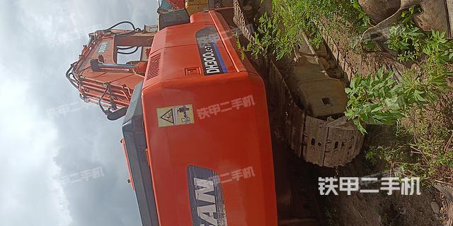 整機右后45°(整機外觀) 整機右后45°(整機外觀)