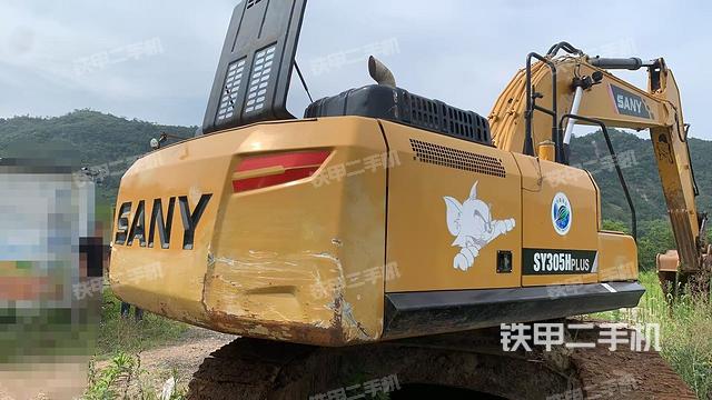 整機(jī)右后45°(整機(jī)外觀) 整機(jī)右后45°(整機(jī)外觀)