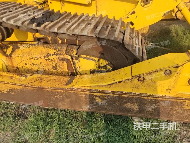左驅(qū)動輪(推土機(jī)底盤及工作裝置) 左驅(qū)動輪(推土機(jī)底盤及工作裝置)