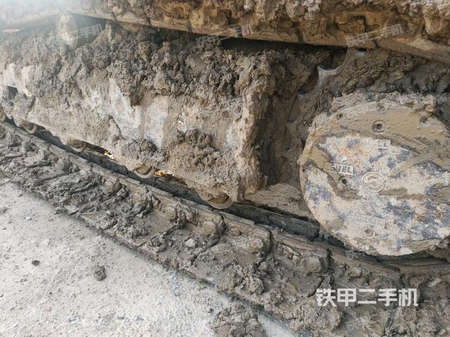 右側(cè)履帶整體?(行走機構(gòu)) 右側(cè)履帶整體?(行走機構(gòu))