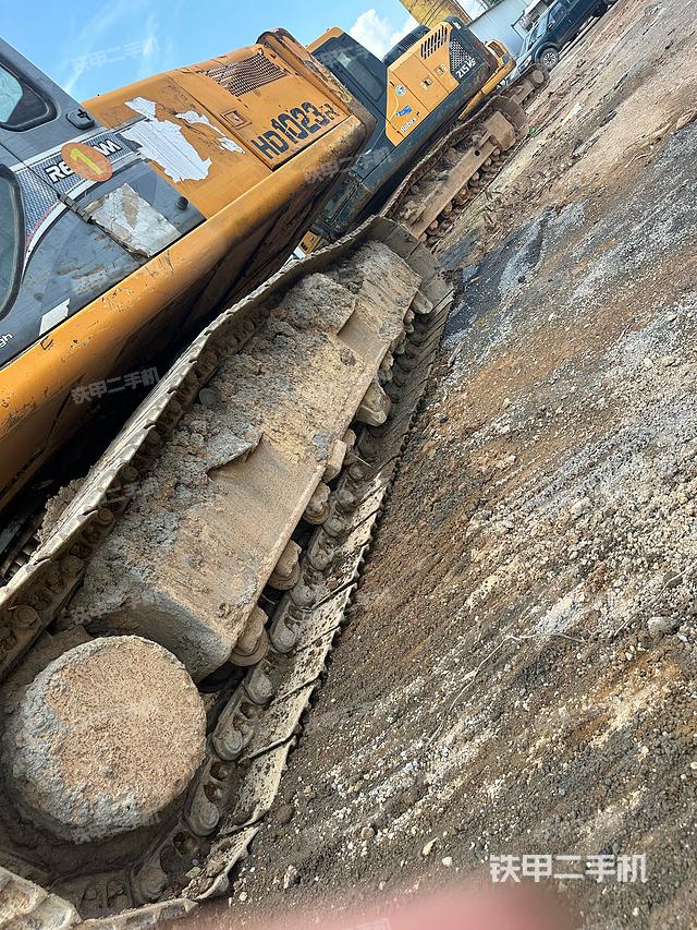 单侧履带整体（整机外观）