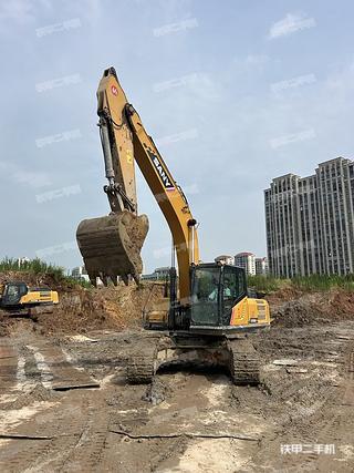 三一重工SY245H挖掘机实拍图片