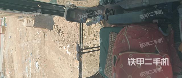 驾驶室整体（整机外观）