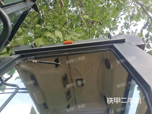 駕駛室外頂全景（壓路機駕駛室）