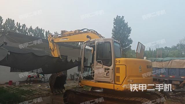 駕駛室整體（整機外觀）