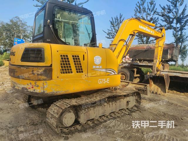 右后45(整機外觀) 右后45(整機外觀)