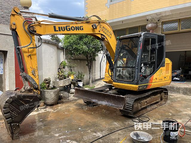 柳工CLG9075E挖掘机