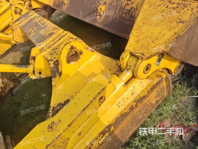 左引導(dǎo)輪(推土機(jī)底盤及工作裝置) 左引導(dǎo)輪(推土機(jī)底盤及工作裝置)