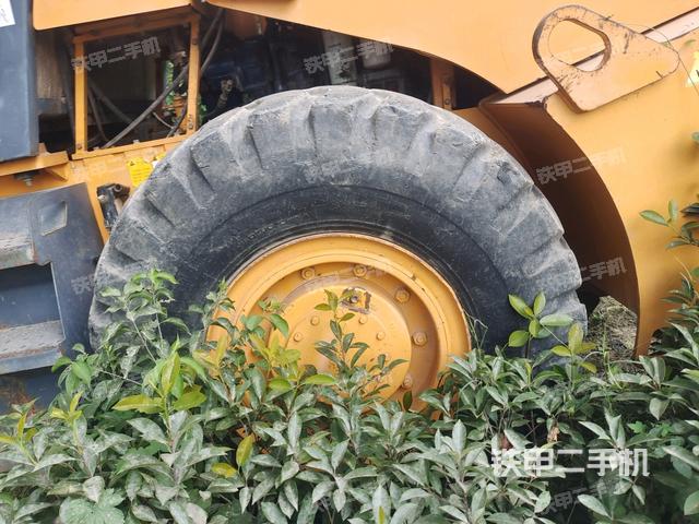 正后側(cè)（壓路機前后車架）