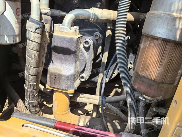 液壓泵室(大件艙室) 液壓泵室(大件艙室)