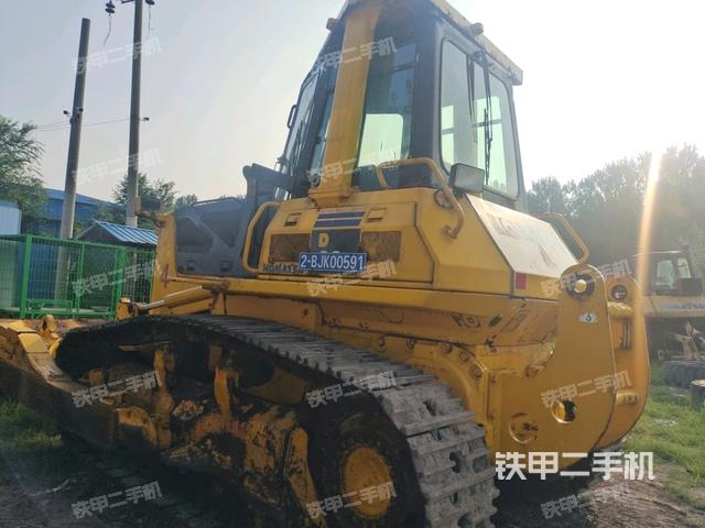 左后45°(推土機(jī)整車外觀) 左后45°(推土機(jī)整車外觀)