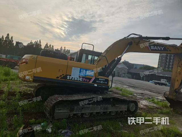 整機(jī)右后45°(整機(jī)外觀) 整機(jī)右后45°(整機(jī)外觀)
