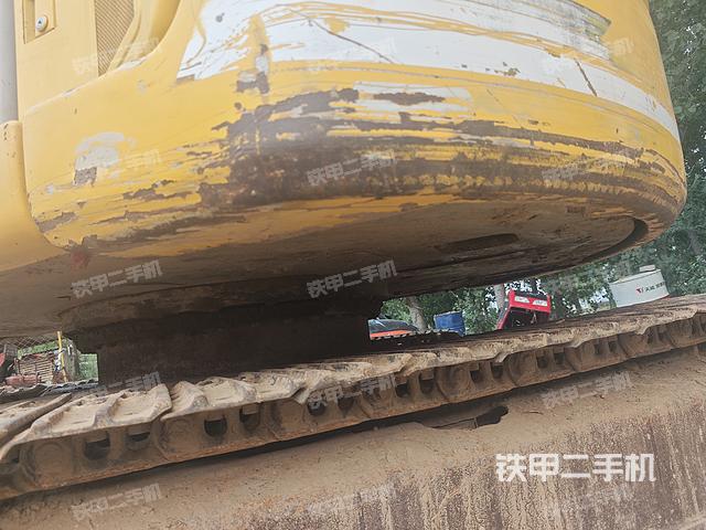 驾驶室顶部（整机外观）